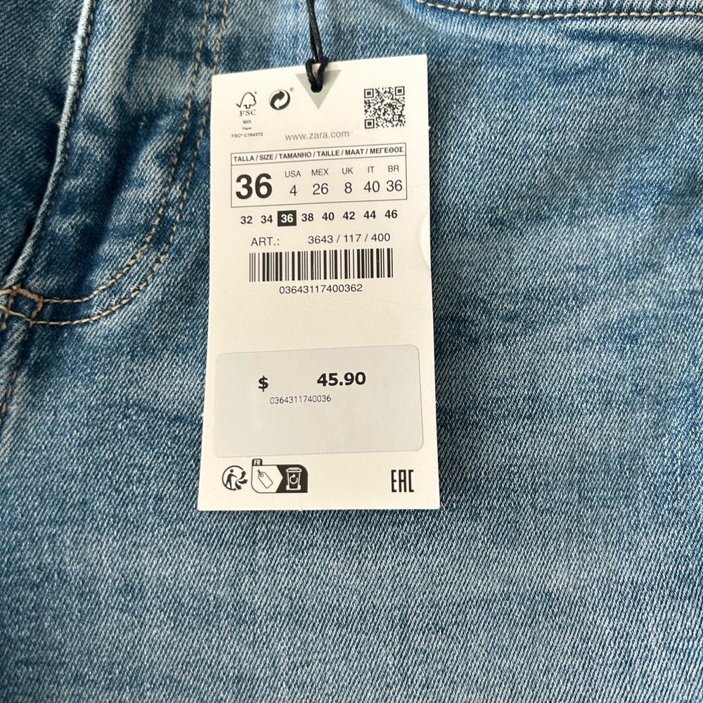 Zara Mid Rise Jeans - Picture 2 of 6